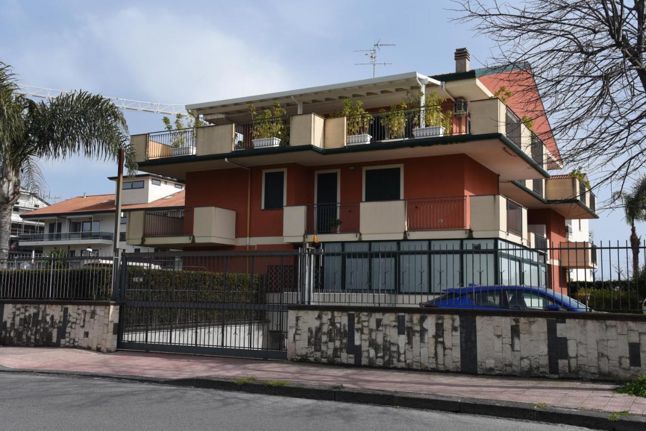 Casa Rosanna Villa จีอาร์ดีนี นักซอส ภายนอก รูปภาพ