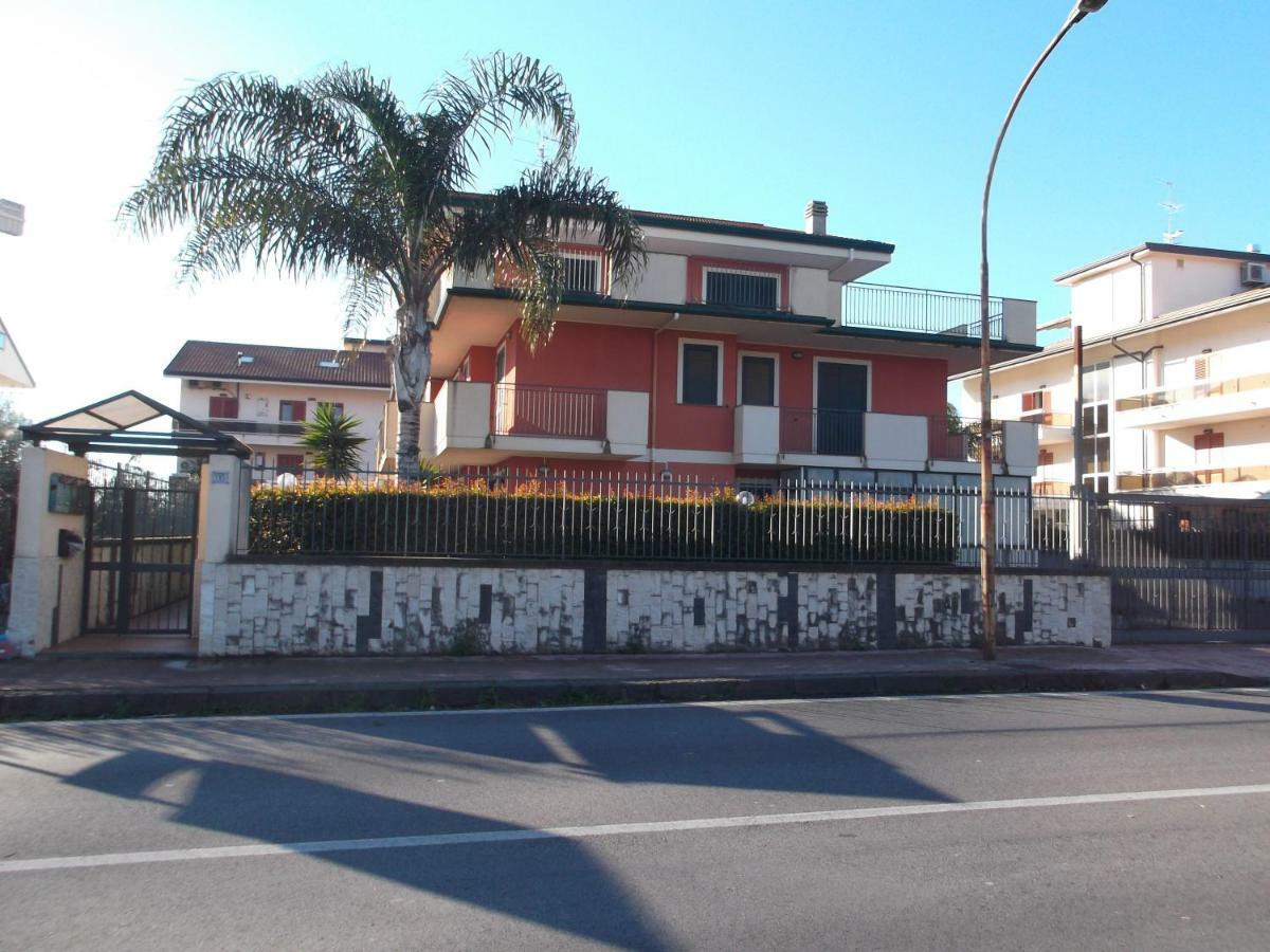 Casa Rosanna Villa จีอาร์ดีนี นักซอส ภายนอก รูปภาพ